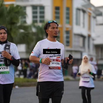 Runner Photo 7824656