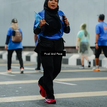 Runner Photo 7824677