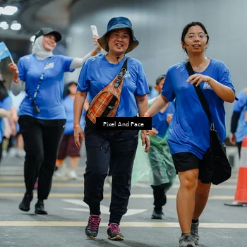 Runner Photo 7824704