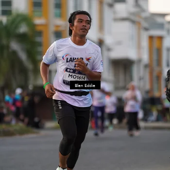 Runner Photo 7824710