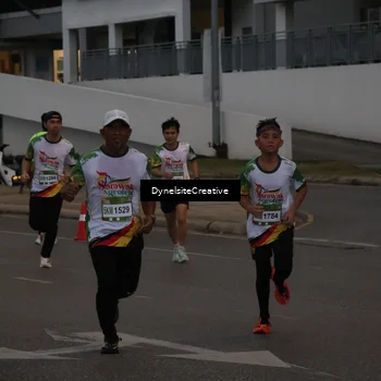 Runner Photo 7824714