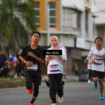 Runner Photo 7824729