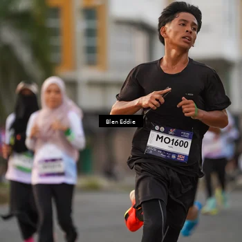 Runner Photo 7824746