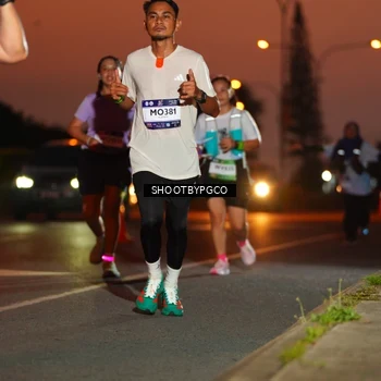 Runner Photo 7824859