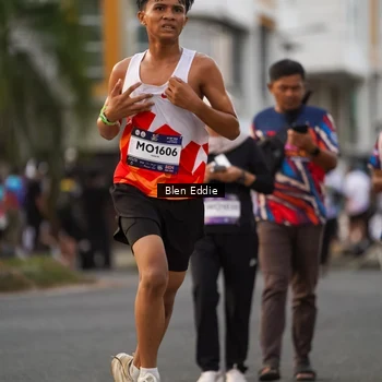 Runner Photo 7824882