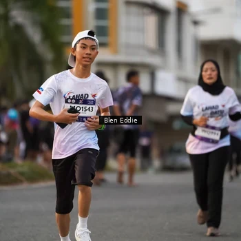 Runner Photo 7824928