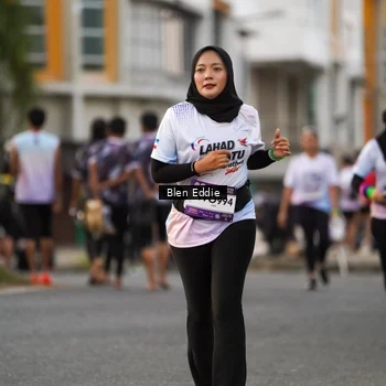 Runner Photo 7824933