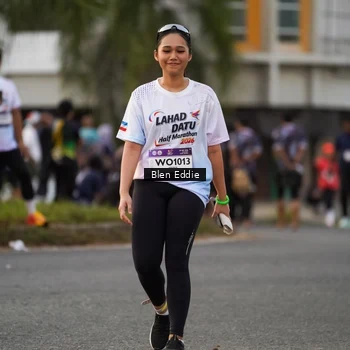 Runner Photo 7824997