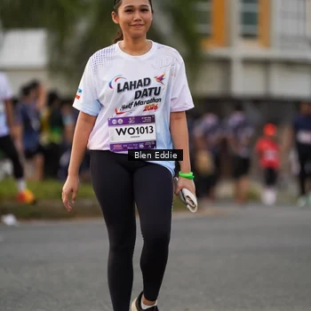 Runner Photo 7825006