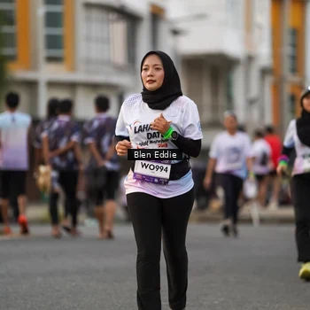 Runner Photo 7825012