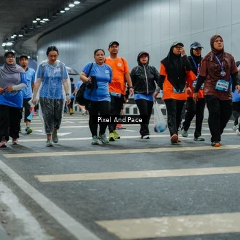 Runner Photo 7825013