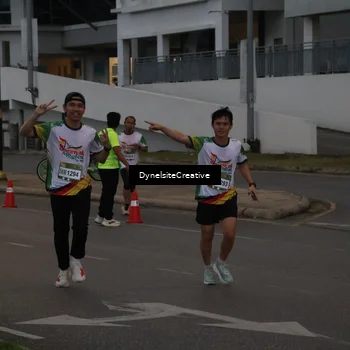 Runner Photo 7825045