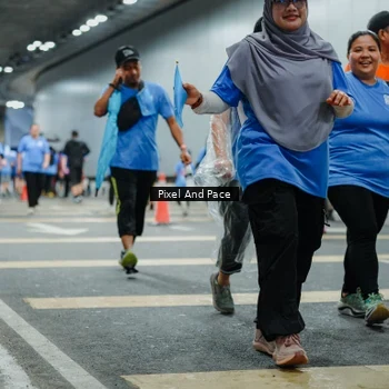 Runner Photo 7825051
