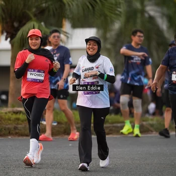 Runner Photo 7825054