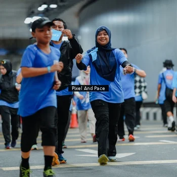 Runner Photo 7825066