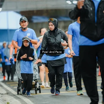 Runner Photo 7825072