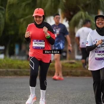 Runner Photo 7825077
