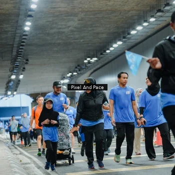 Runner Photo 7825085