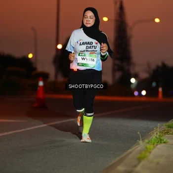 Runner Photo 7825113