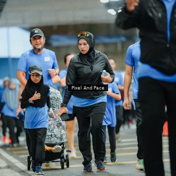 Runner Photo 7825118