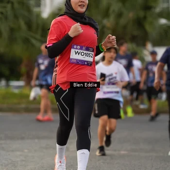 Runner Photo 7825121