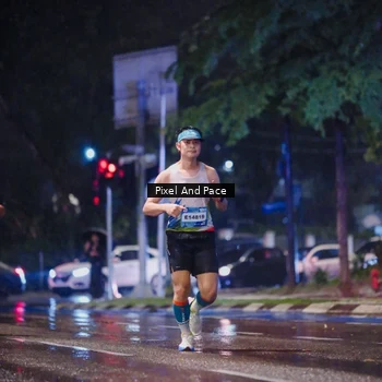 Runner Photo 7825129