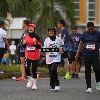Runner Photo 7825132