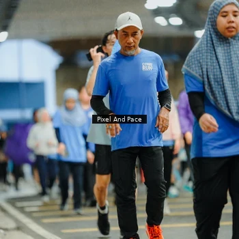 Runner Photo 7825155