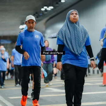 Runner Photo 7825158