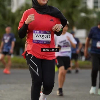 Runner Photo 7825167