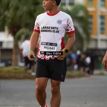 Runner Photo 7825174
