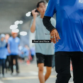 Runner Photo 7825175