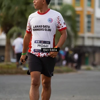 Runner Photo 7825178