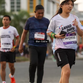 Runner Photo 7825183