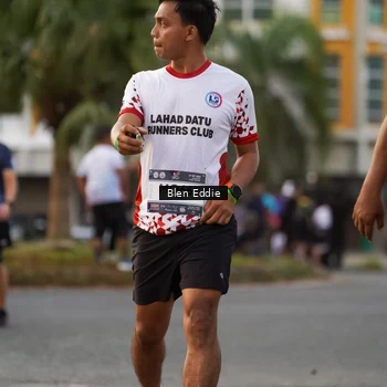 Runner Photo 7825191