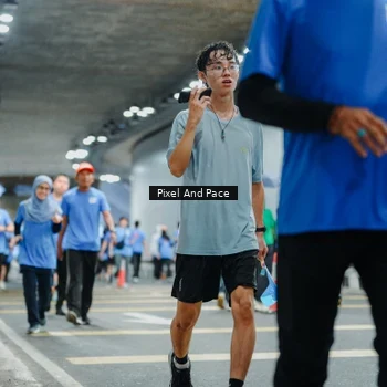Runner Photo 7825192