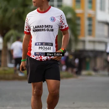 Runner Photo 7825195