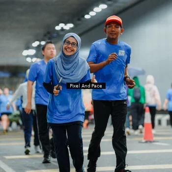 Runner Photo 7825199