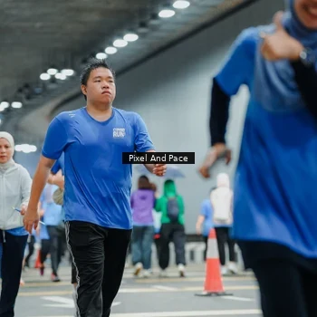 Runner Photo 7825218