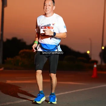 Runner Photo 7825221