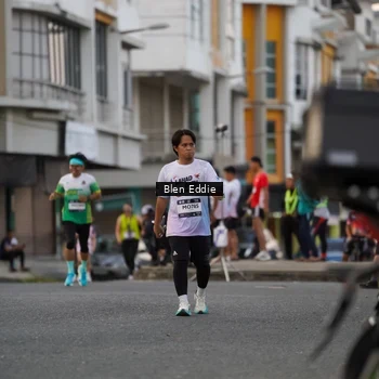Runner Photo 7825233