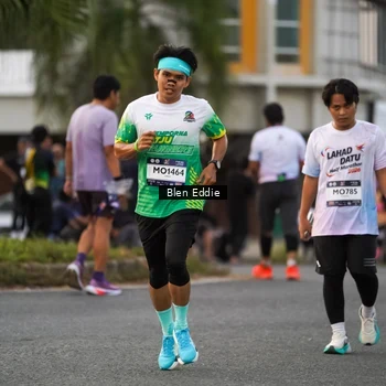 Runner Photo 7825242