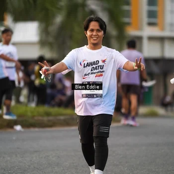 Runner Photo 7825264