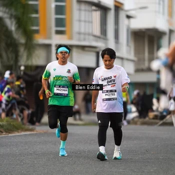 Runner Photo 7825267