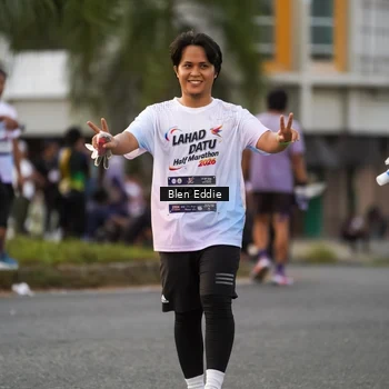 Runner Photo 7825269