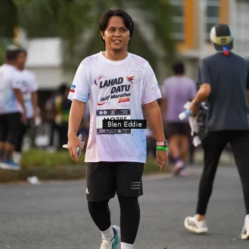 Runner Photo 7825273