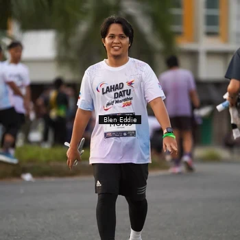 Runner Photo 7825284