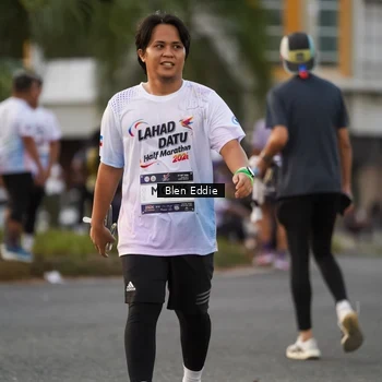 Runner Photo 7825289