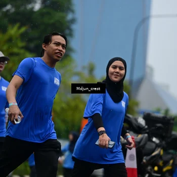 Runner Photo 7825300