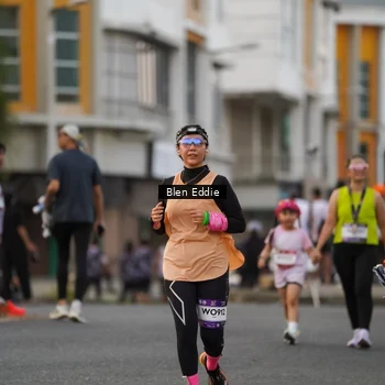 Runner Photo 7825303